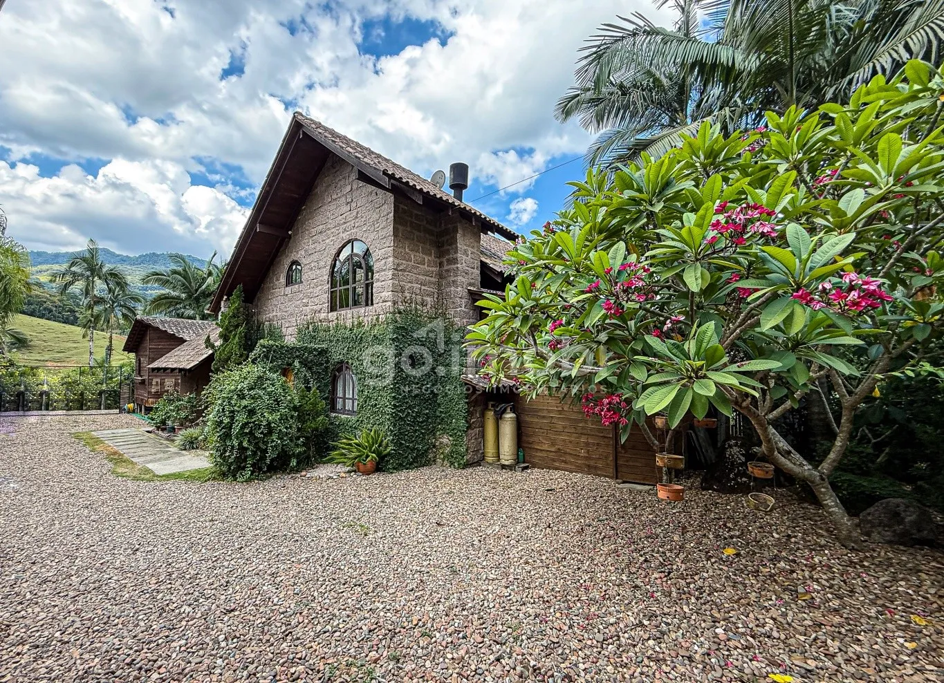 CHÁCARA A 8 KM DE TIMBÓ. - foto 1