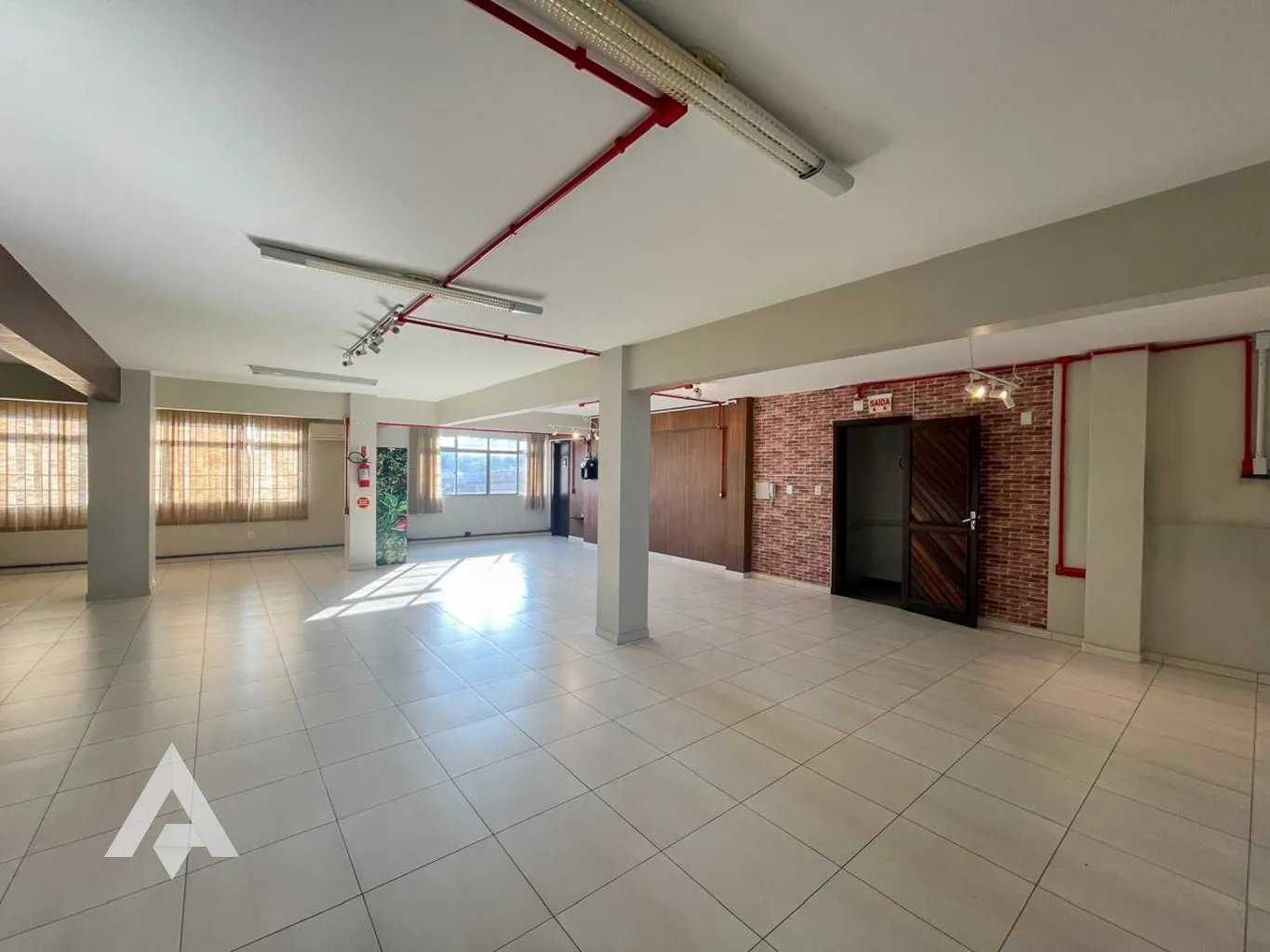 Sala comercial para locação, 100m por R$ 3.500,00 - Bairro Velha - Blumenau/SC — foto 7