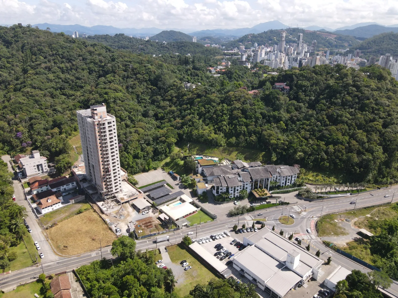 2 suítes a três minutos do Centro! - foto 1