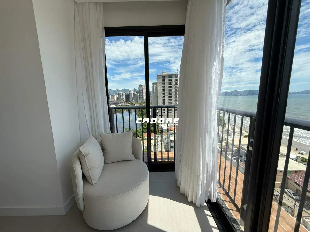 Apartamento para locação com vista permanente para o mar e 100% mobiliado I Cadore Imóveis — foto 5