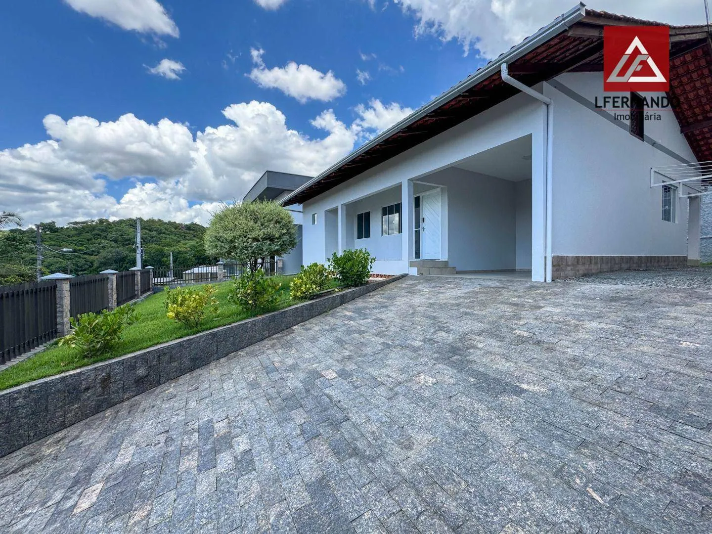 Casa com 3 dormitórios, sendo 1 suíte à venda, 160 m por R$ 890.000 - Escola Agrícola - Blumenau/SC - foto 1