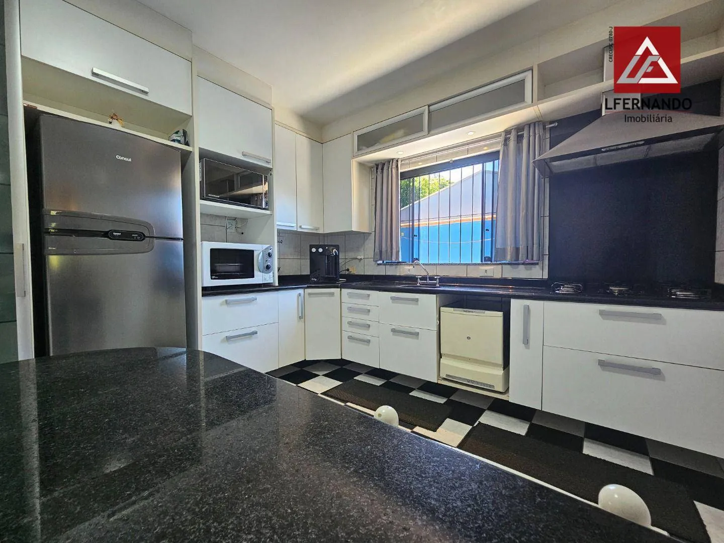 Casa mobiliada com 4 dormitórios, sendo 1 suíte à venda, 298 m por R$ 1.080.000 - Escola Agrícola - Blumenau/SC — foto 7
