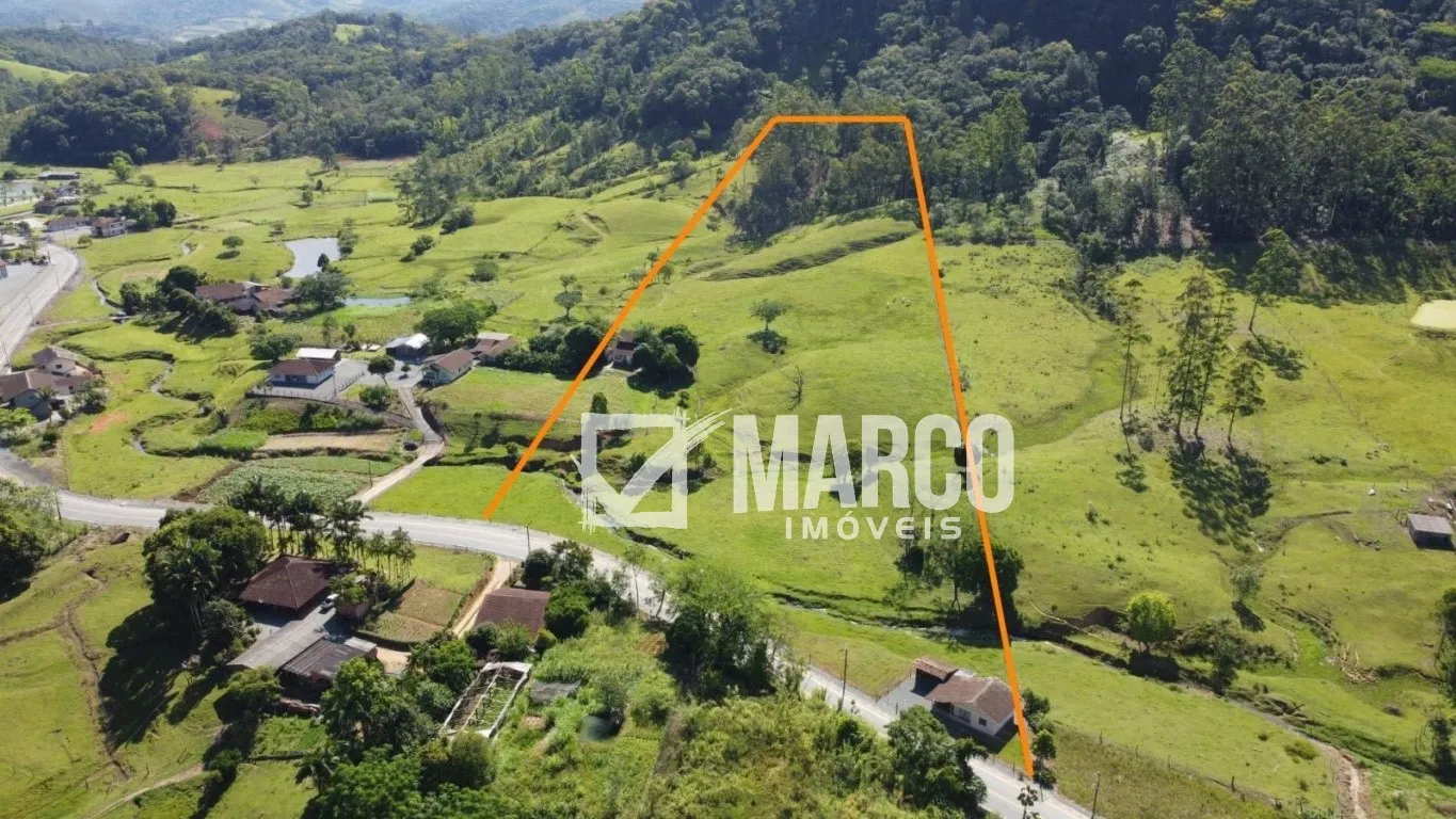 Sítio com Casa Enxaimel Histórica e 50.000 m no Vale do Selke - Potencial Turístico e Rural em Pomerode - foto 1