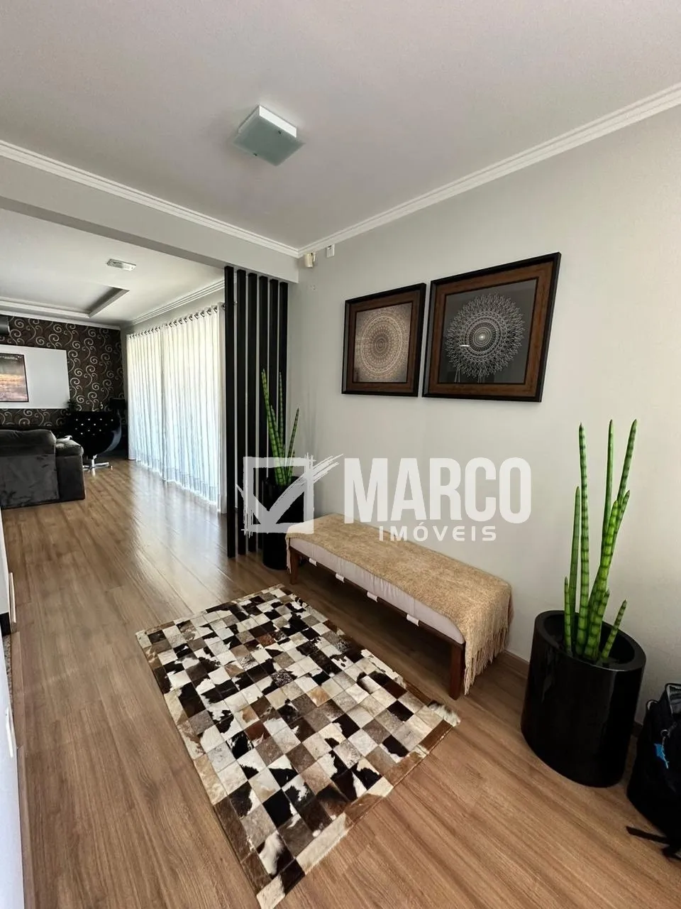 Residência de Alto Padrão - 100% Mobiliada com Piscina, Energia Solar e Salas Comerciais no Bairro Wunderwald - Pomerode — foto 5