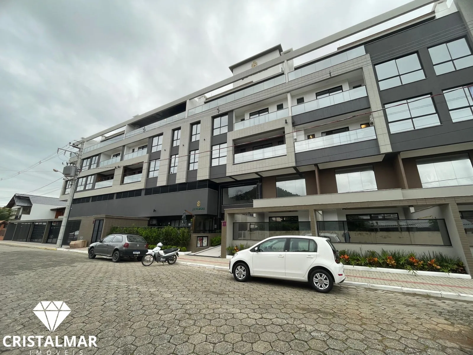 Luxo e Conforto a poucos passos da Praia - foto 1