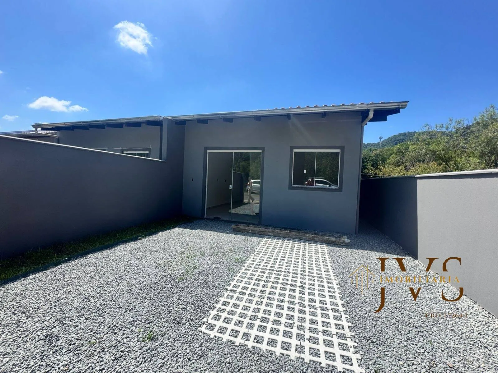 Casa com 3 Quartos e 2 banheiros à Venda, por R$ 430.000 - foto 1