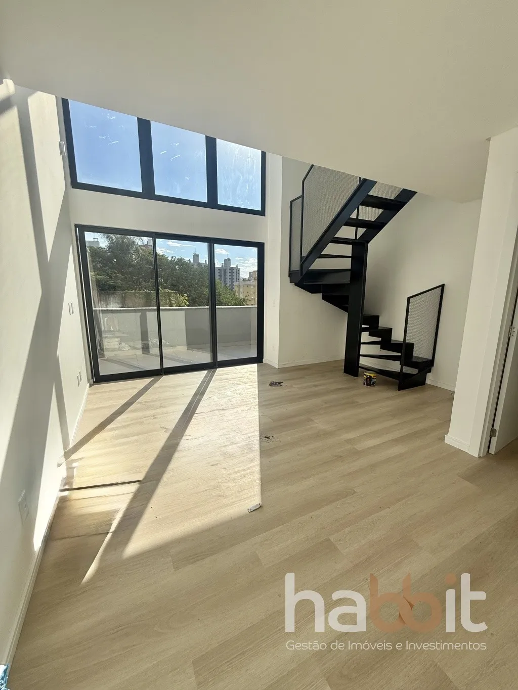 Lofts duplex com sacada ao lado da Vila Germânica - foto 1