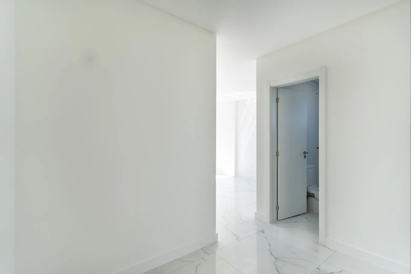 Apartamento com 04 Suítes em Itapema, Meia Praia — foto 5