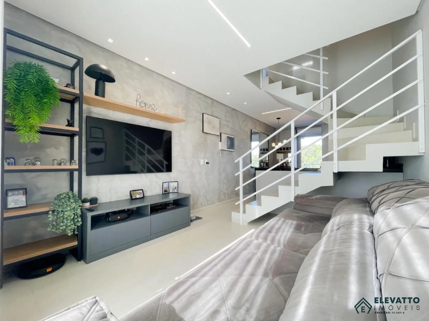 Casa para Venda em Blumenau, Água Verde, 2 dormitórios, 2 banheiros, 2 vagas — foto 2