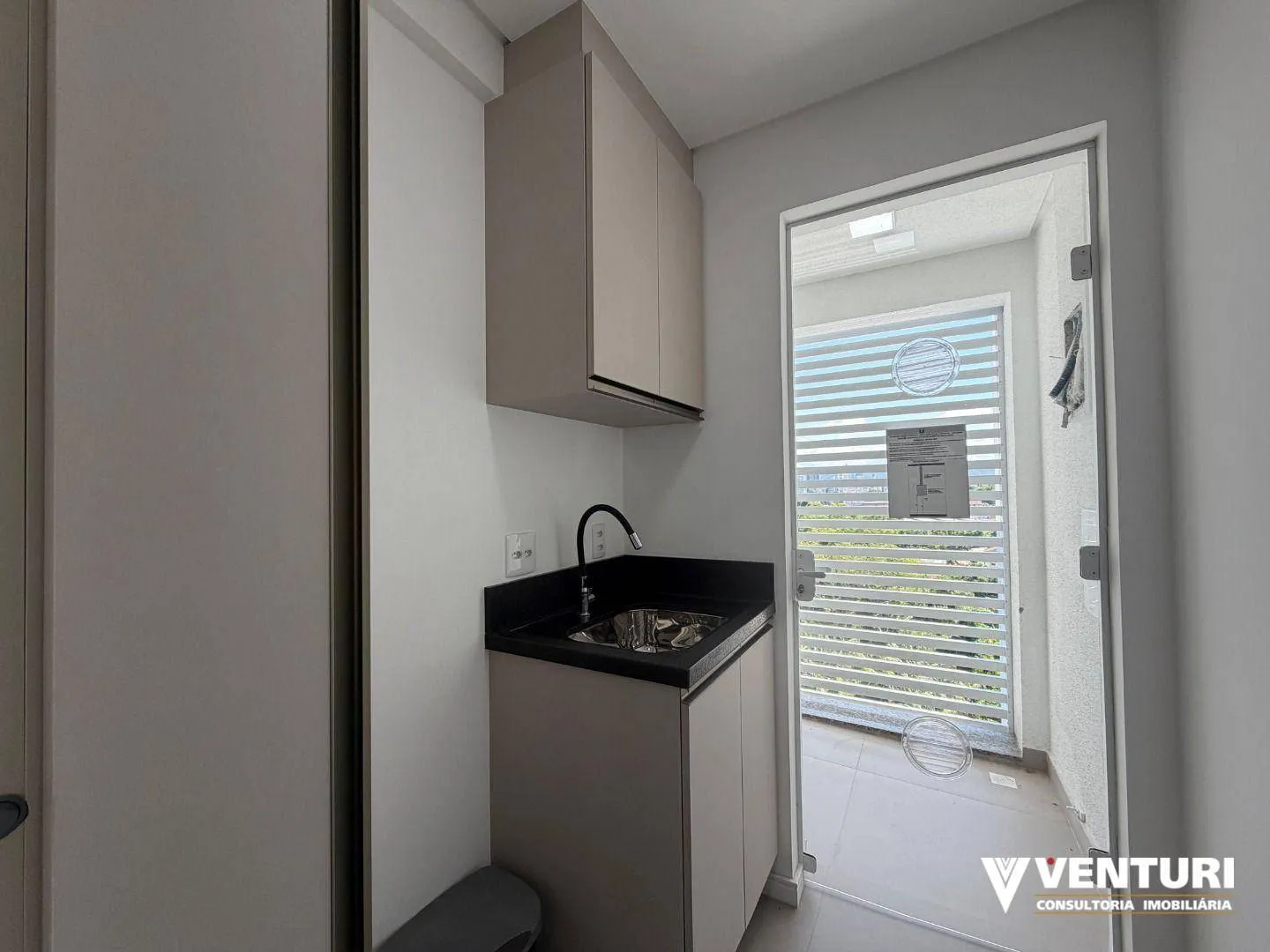 Apartamento com 3 dormitórios à venda, sendo 1 suíte com 79 m por R$ 770.000 - Velha - Blumenau/SC — foto 6