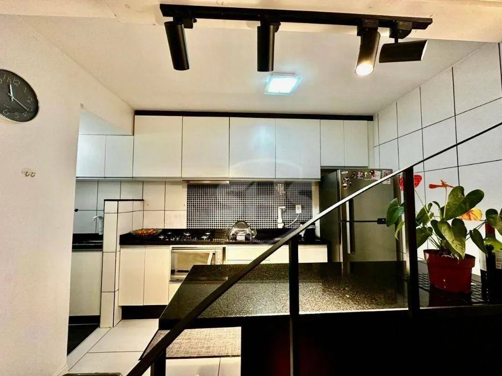 Apartamento com 2 dormitórios para alugar, 66 m por R$ 4.627,00/mês - Ponta Aguda - Blumenau/SC — foto 2