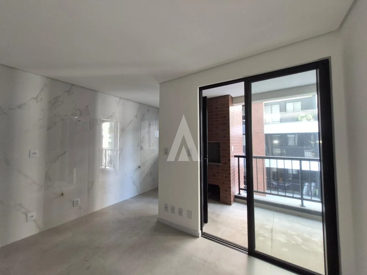 Apartamento com 1 suíte e 1 quarto à venda no bairro Anita Garibaldi em Joinville-SC por R$590.000,00. — foto 2