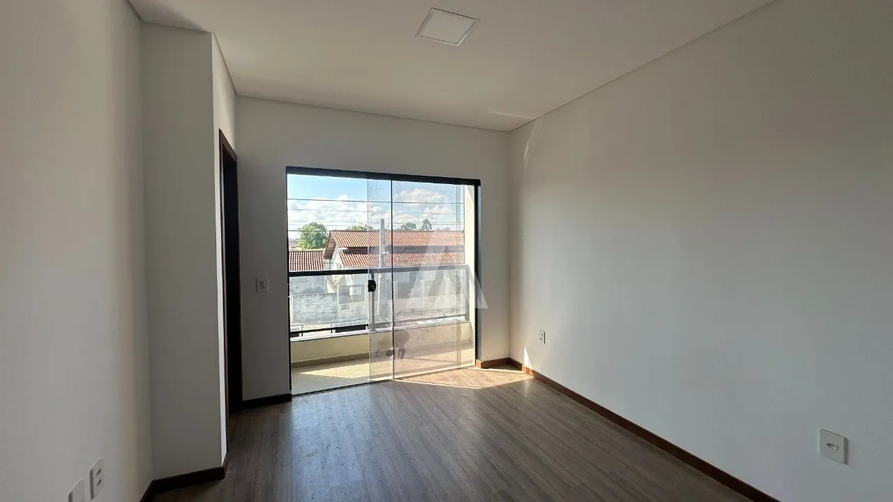 Sobrado geminado com 1 suíte e 2 quarto(s) à venda no bairro Jardim Iririú em Joinville-SC por R$528.000,00. — foto 4