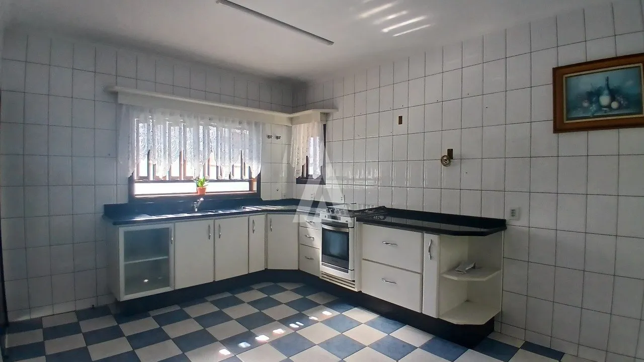 Casa com 2 suítes e 2 quartos à venda no bairro Santo Antônio em Joinville-SC por R$1.390.000,00. — foto 5