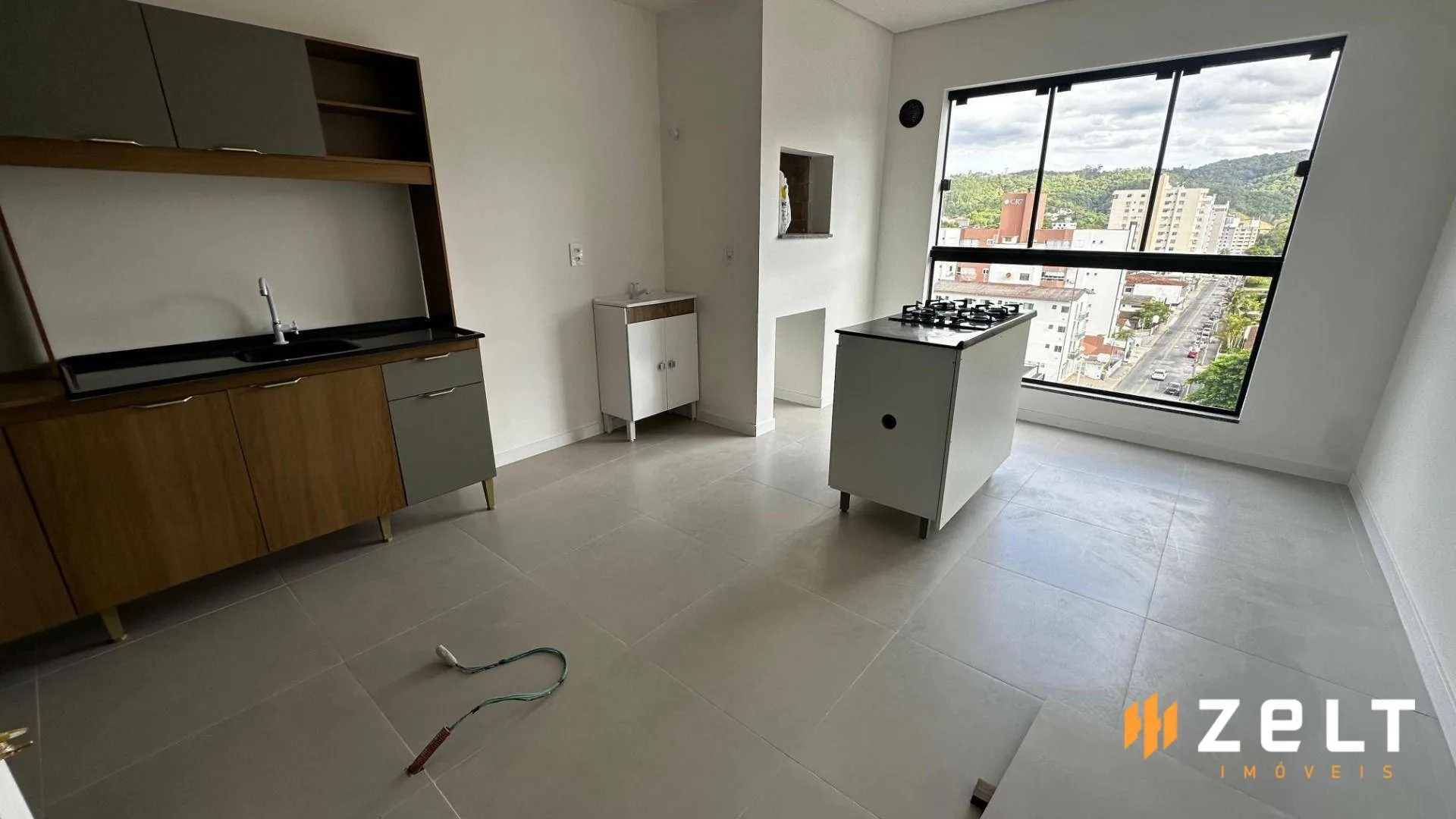 Apartamento com 2 dormitórios para alugar, 66 m por R$ 2.425,00/mês - Água Verde - Blumenau/SC — foto 2