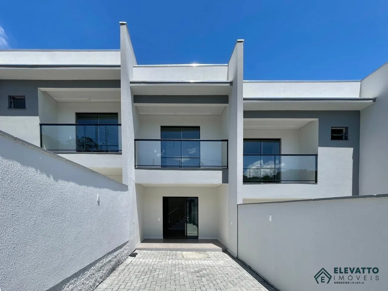 Casa para Venda em Blumenau, Água Verde, 2 dormitórios, 2 suítes, 3 banheiros, 2 vagas — foto 2