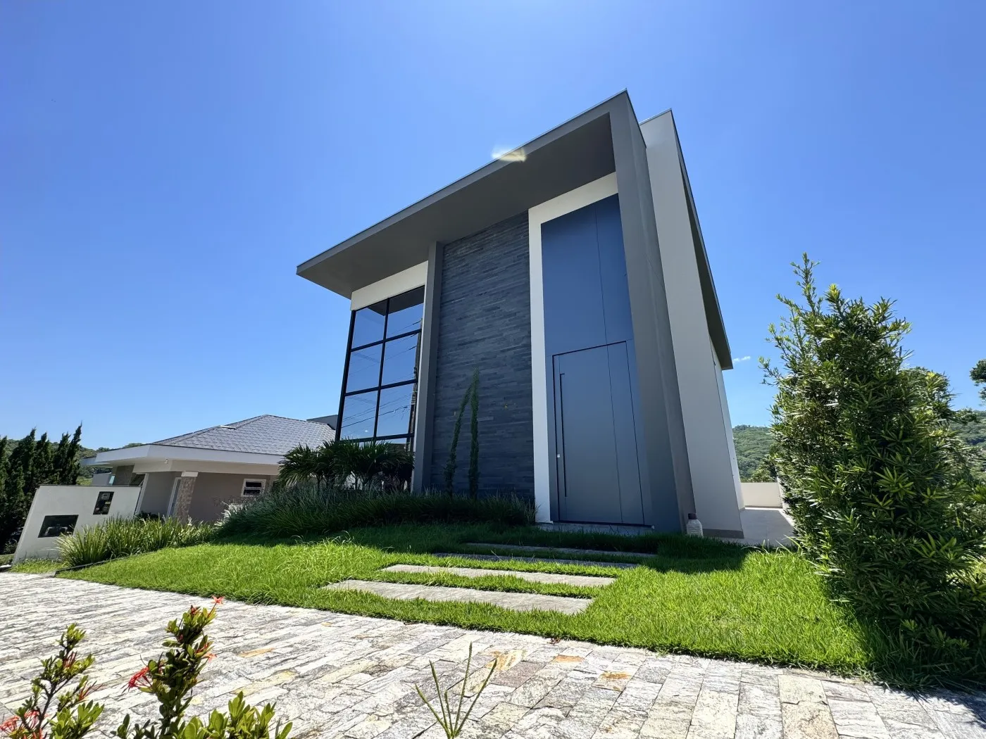 Casa para Venda em Blumenau, Itoupava Central, 3 dormitórios, 3 suítes, 5 banheiros, 6 vagas - foto 1