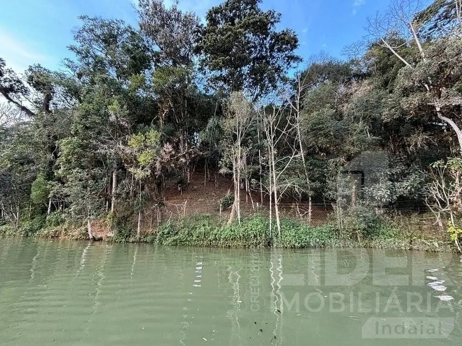 Terreno em frente ao lago da Barragem em Pinhal com aproximadamente 1.070m — foto 2