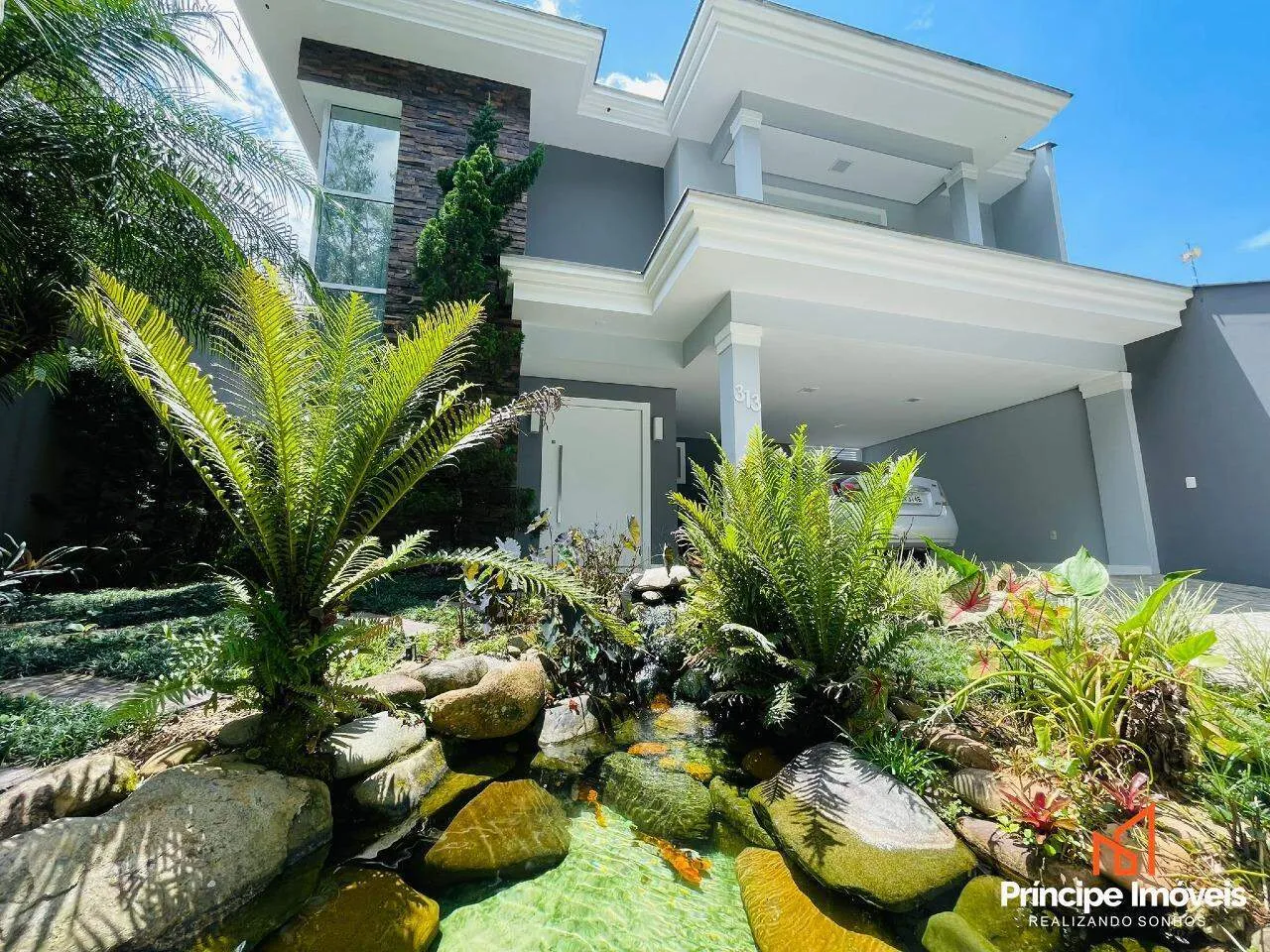 Casa com 3 quartos no Bom Retiro em Joinville - foto 1