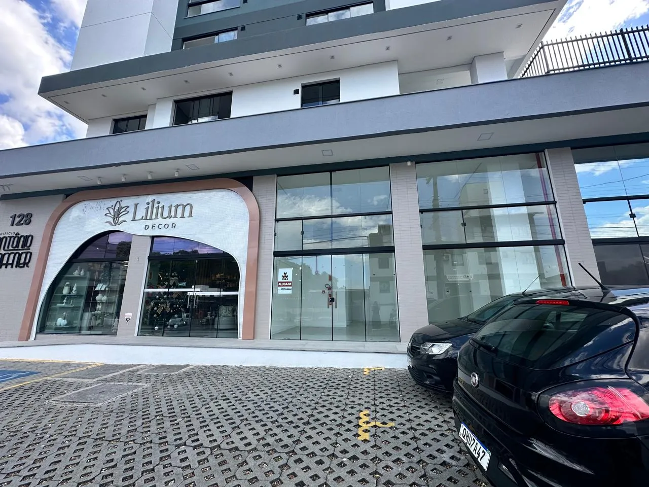 Sala térrea para locação - foto 1