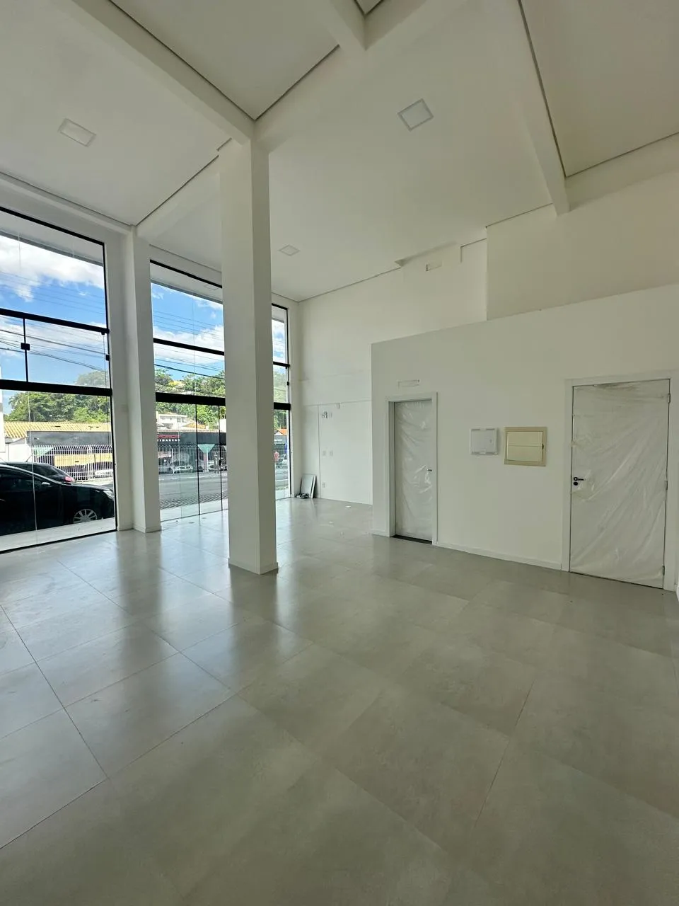 Sala térrea para locação — foto 3