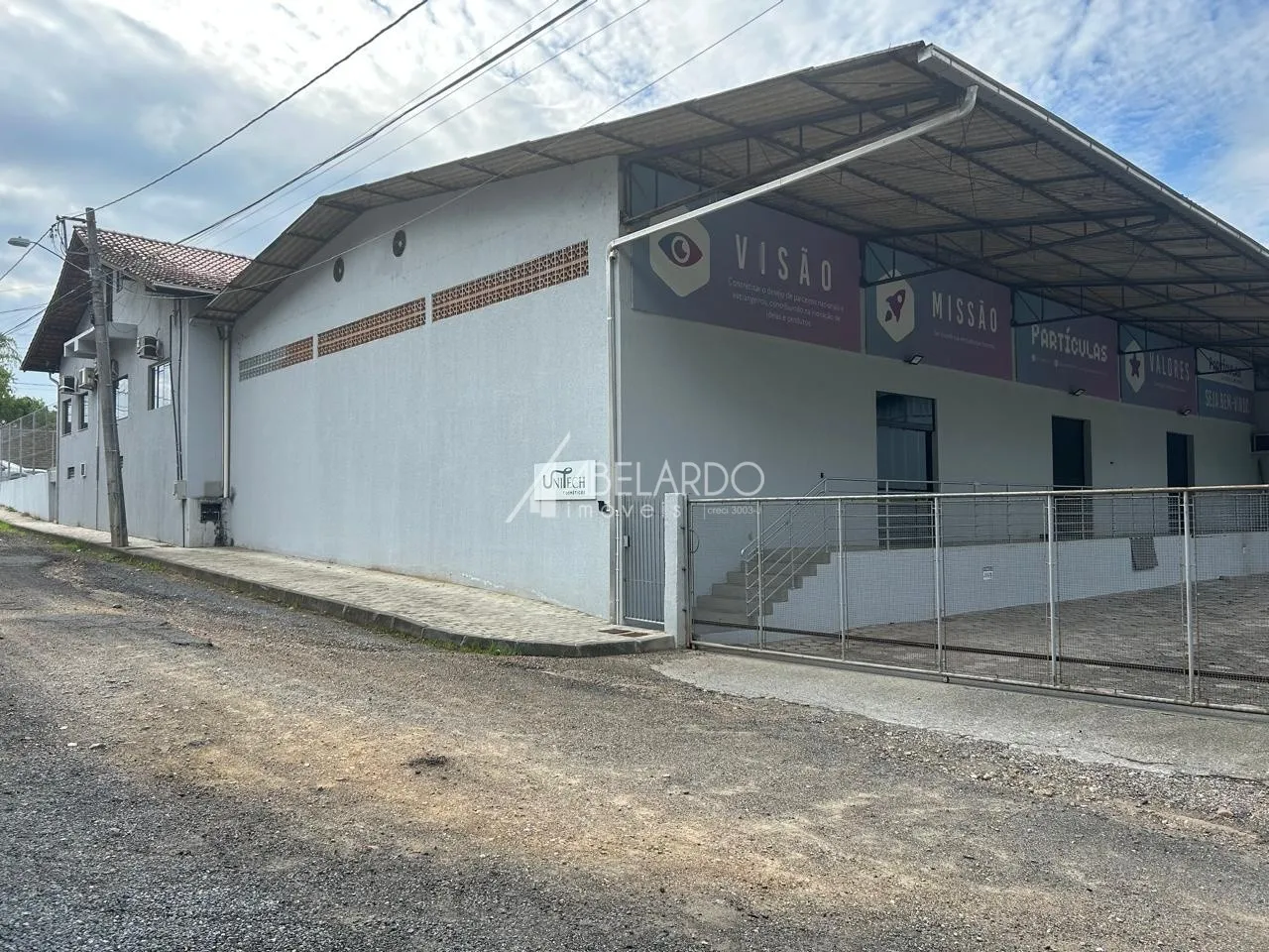 Galpão comercial com 1.800m de área construída, edificado em amplo terreno com 3.331,26 m, — foto 3