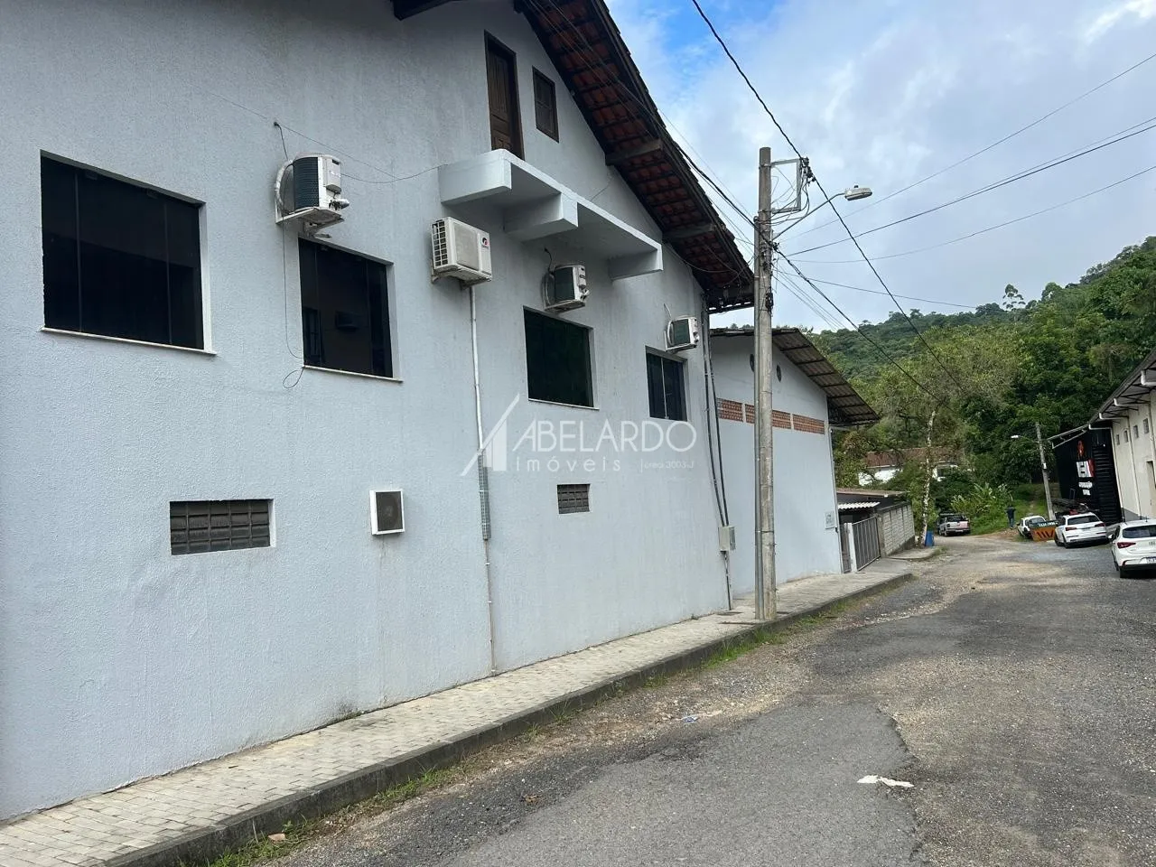 Galpão comercial com 1.800m de área construída, edificado em amplo terreno com 3.331,26 m, — foto 5