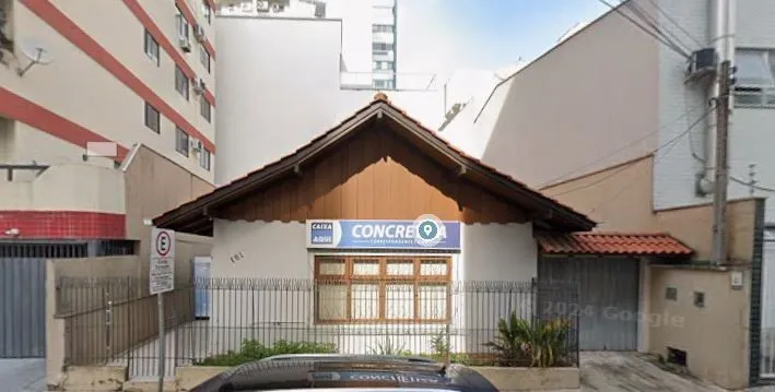 Casa à venda com 3 quartos e 1 suíte, 1 vaga, 255m² no Centro, Balneário Camboriú — foto 2