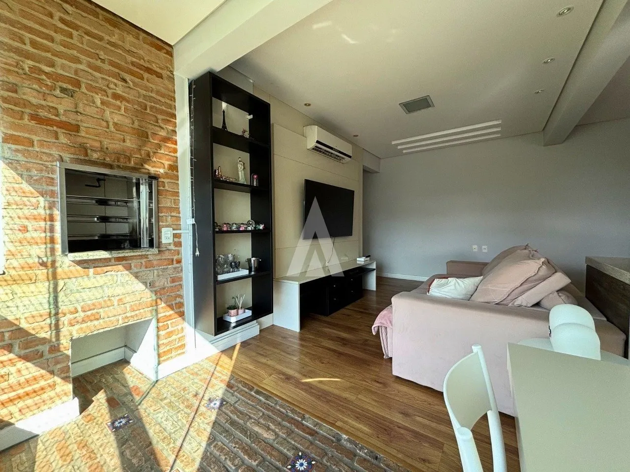 Apartamento com 1 suíte e 1 quarto à venda no bairro Anita Garibaldi em Joinville-SC por R$698.000,00. - foto 1