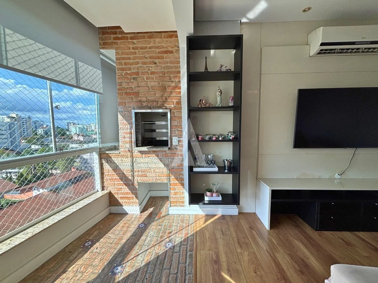 Apartamento com 1 suíte e 1 quarto à venda no bairro Anita Garibaldi em Joinville-SC por R$698.000,00. — foto 3