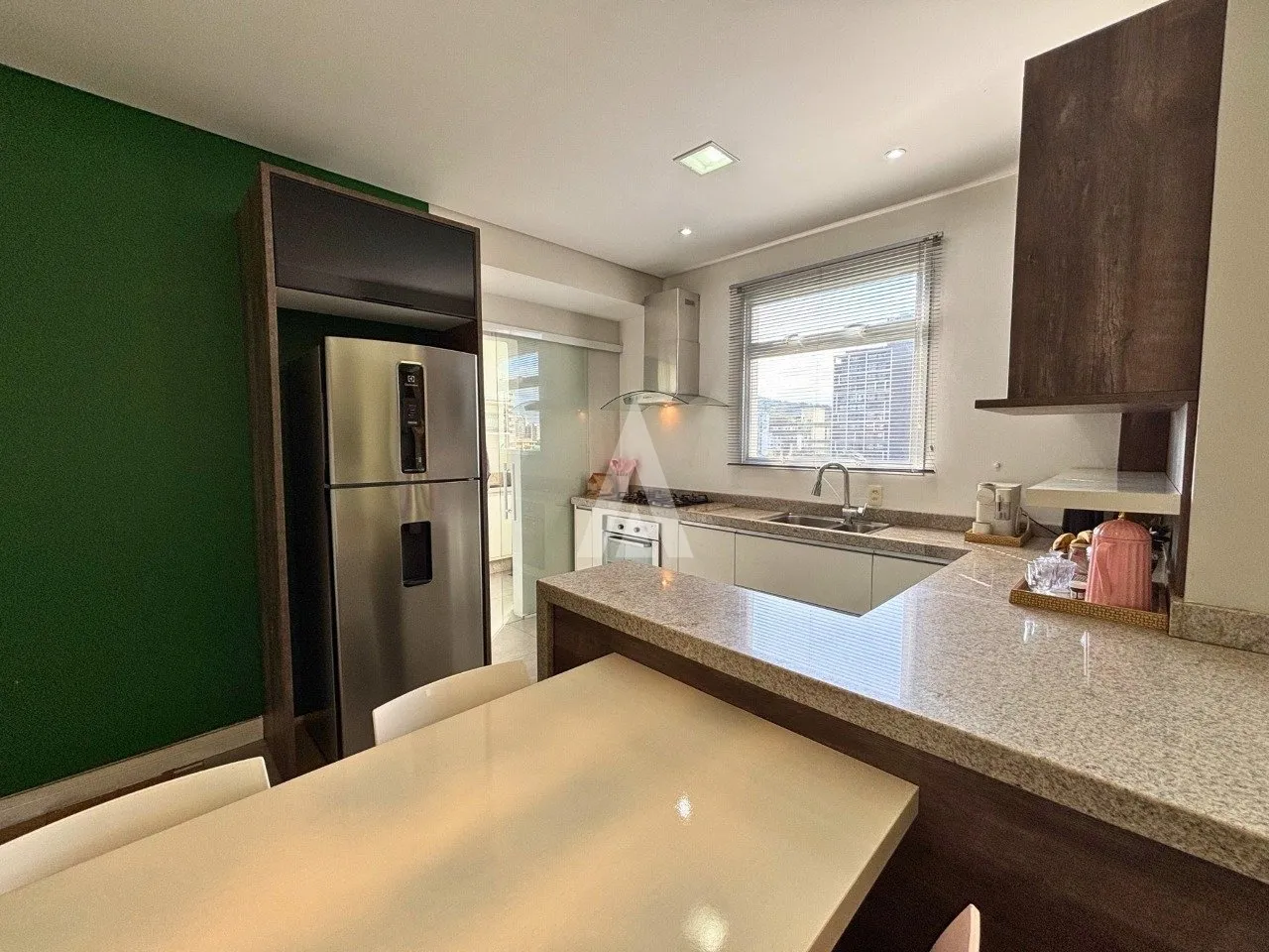 Apartamento com 1 suíte e 1 quarto à venda no bairro Anita Garibaldi em Joinville-SC por R$698.000,00. — foto 5