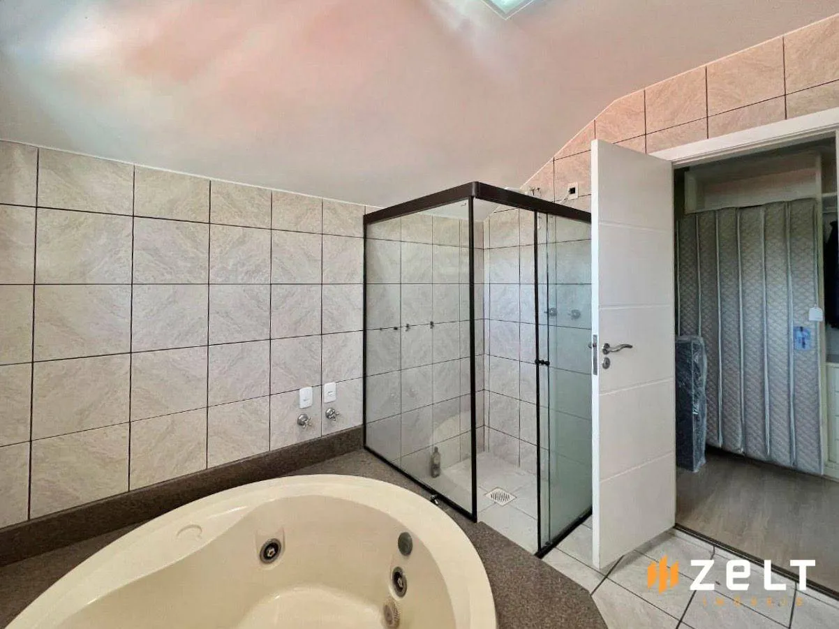 Casa com 3 dormitórios para alugar, 250 m por R$ 7.500,00/mês - Água Verde - Blumenau/SC — foto 6
