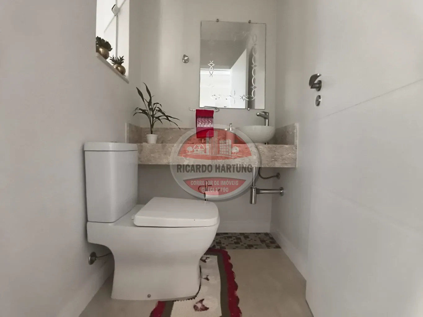 Magnifica casa de alvenaria, localizada no bairro Garcia — foto 4