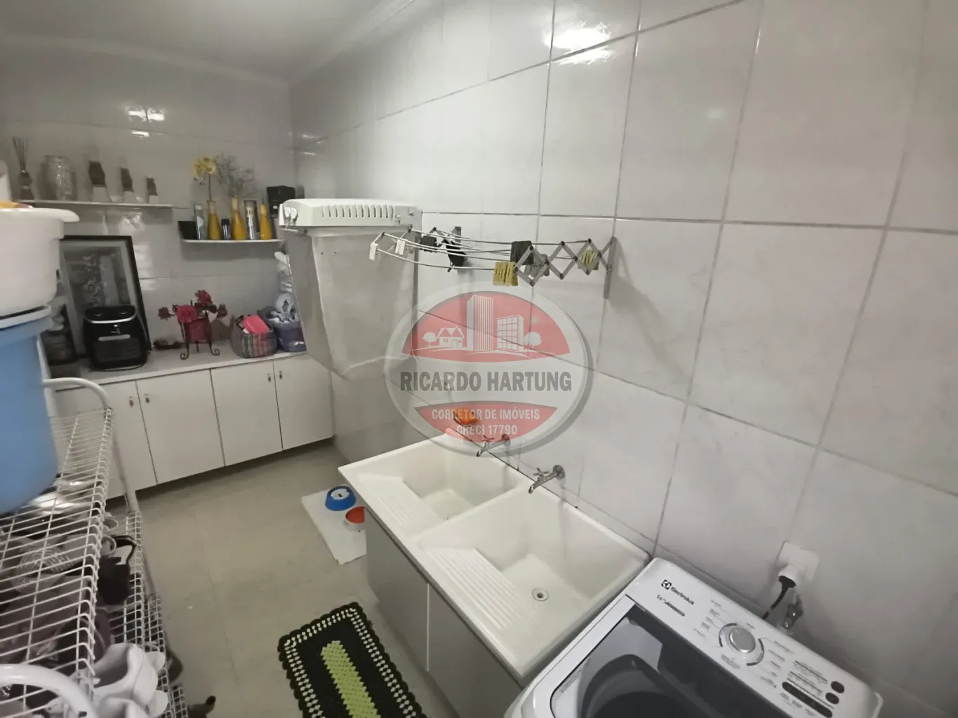 Magnifica casa de alvenaria, localizada no bairro Garcia — foto 5