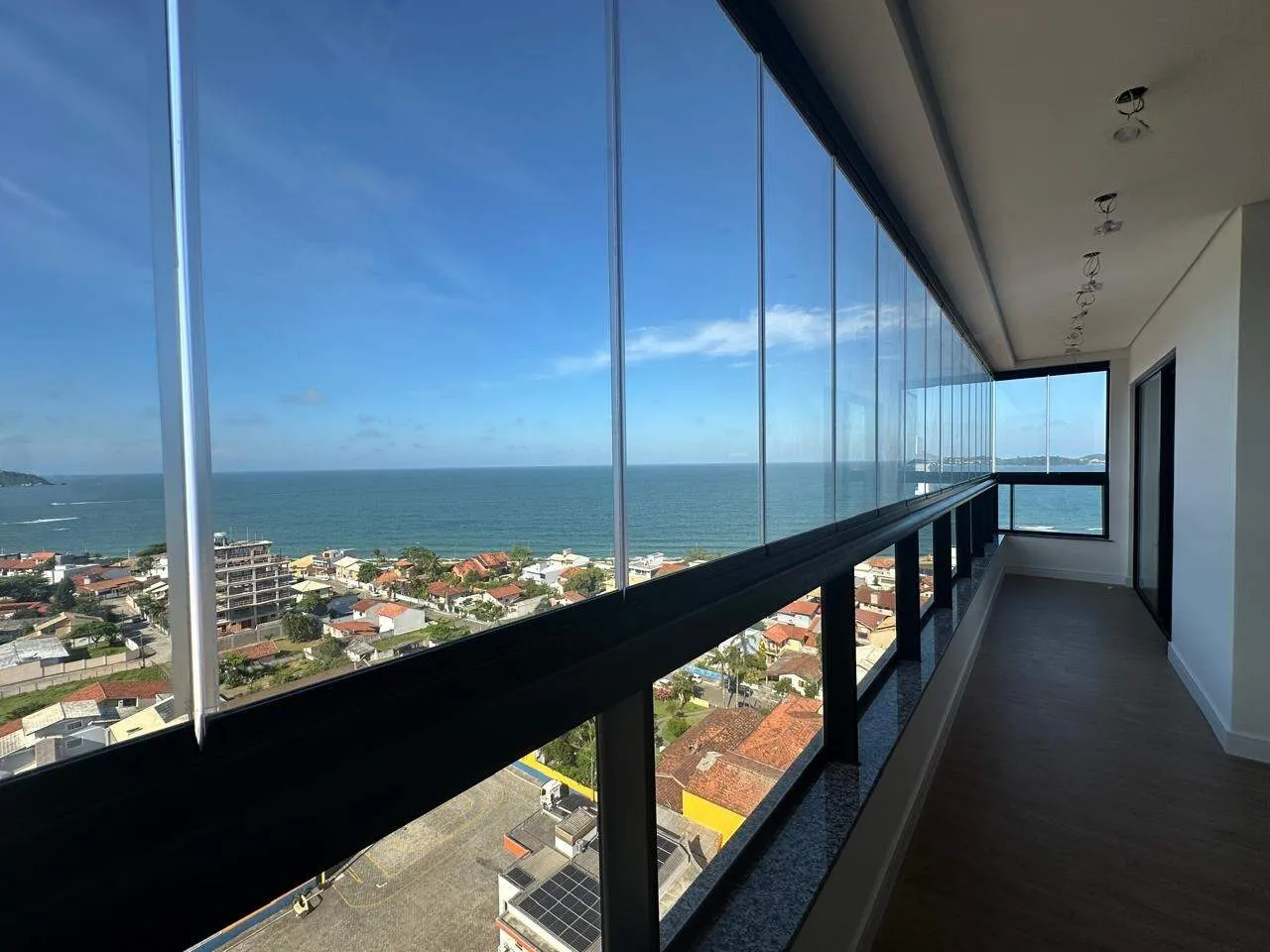 Apartamento à venda, 3 quartos, 2 vagas, Bairro Centro, Penha/SC - foto 1
