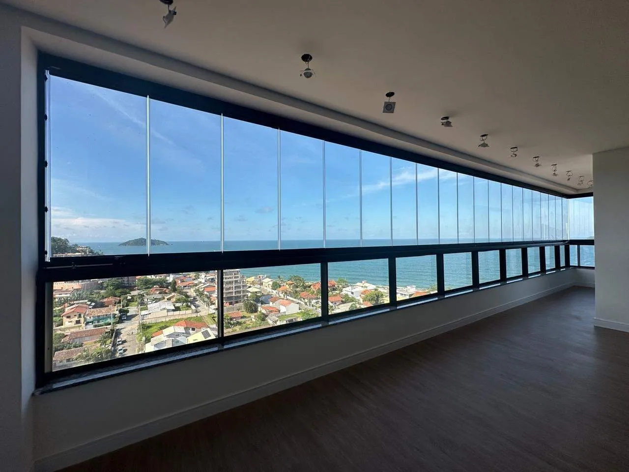 Apartamento à venda, 3 quartos, 2 vagas, Bairro Centro, Penha/SC — foto 2