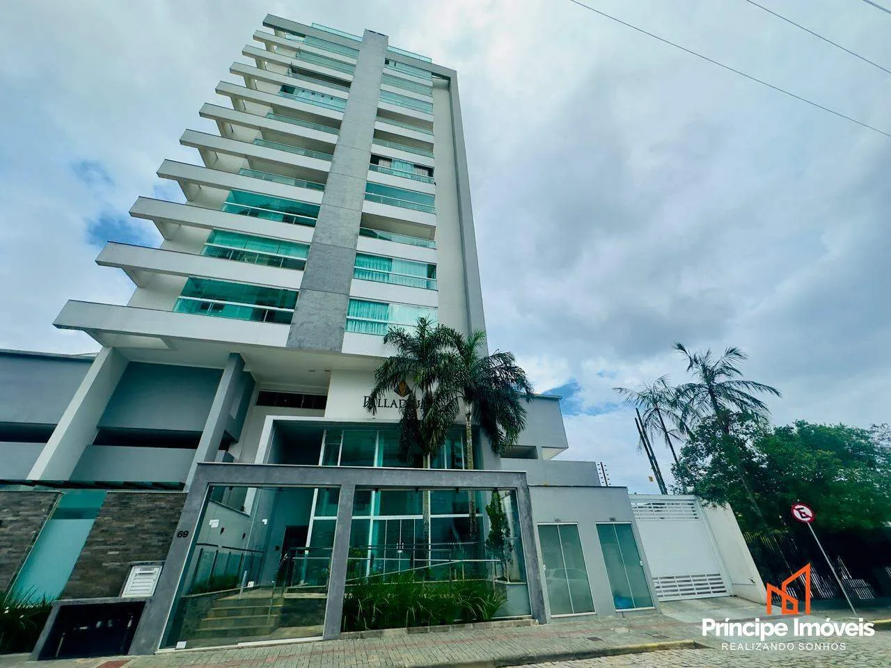 Apartamento com 3 quartos no Saguaçu em Joinville — foto 2