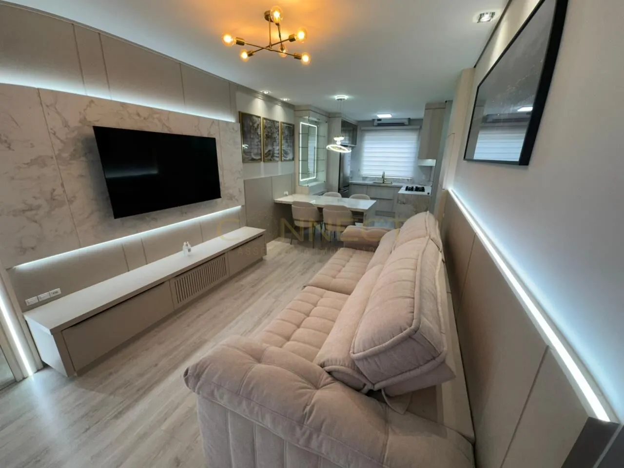 Sobrado triplex com 2 Suítes na Escola Agricola - foto 1