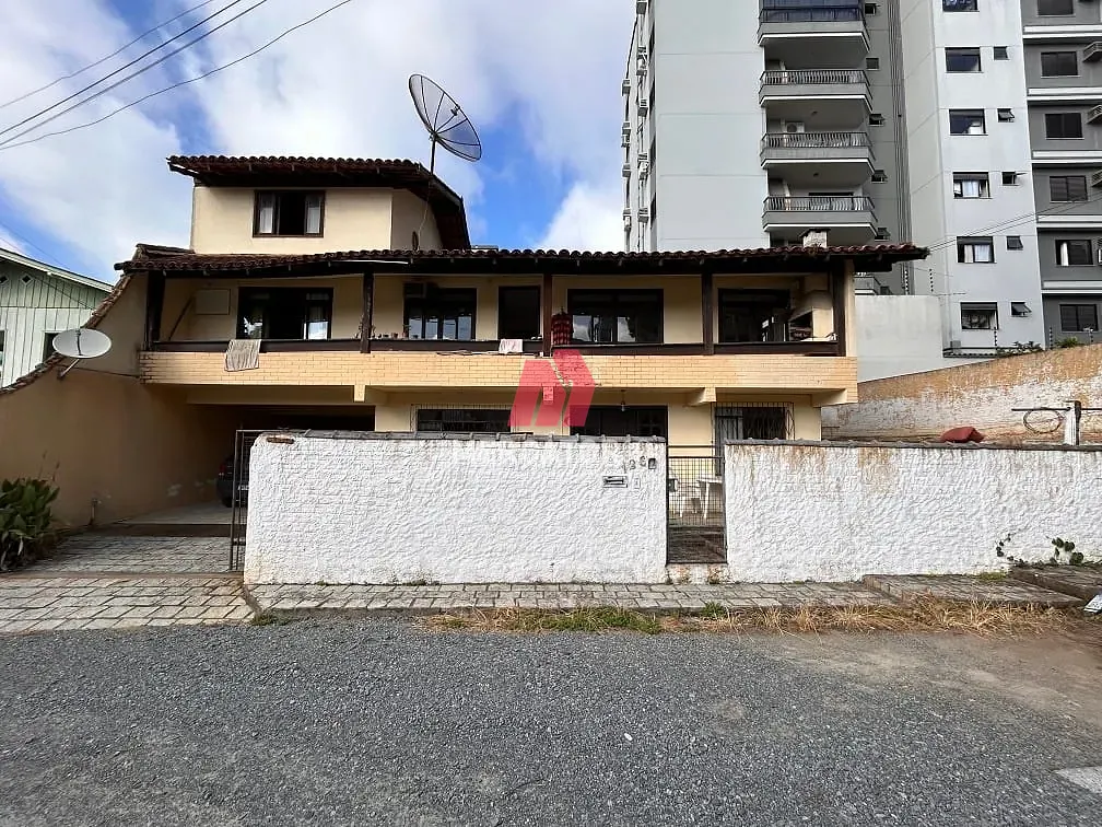 Casa · para alugar · 3 quartos · 200m² · Vila Nova, Blumenau