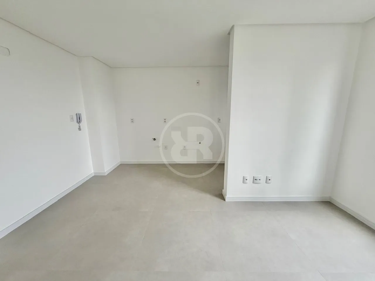 Apartamento de 1 Dormitório com 1 Vaga, para Venda a 100m do Parque Ramiro Ruediger no Bairro Velha em Blumenau. — foto 4