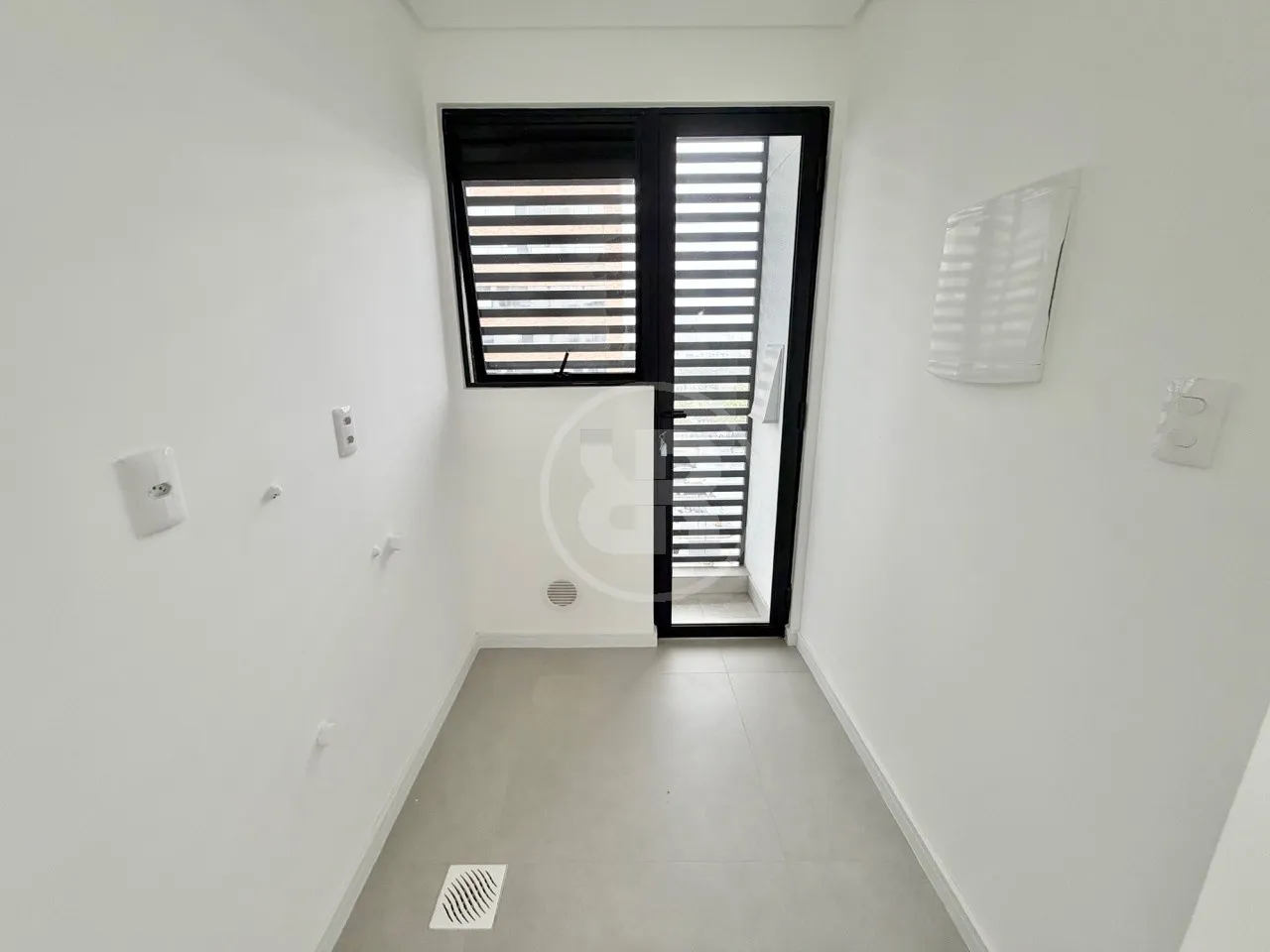 Apartamento de 1 Dormitório com 1 Vaga, para Venda a 100m do Parque Ramiro Ruediger no Bairro Velha em Blumenau. — foto 6