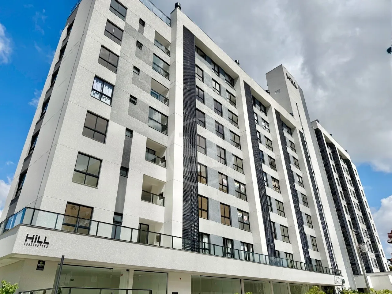 Apartamento de 1 Dormitório com 1 Vaga, para Venda a 100m do Parque Ramiro Ruediger no Bairro Velha em Blumenau. - foto 1
