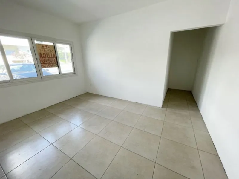 Sala comercial bem localizada em uma região nobre da região do Bairro Escola Agrícola, em Blumenau. — foto 2