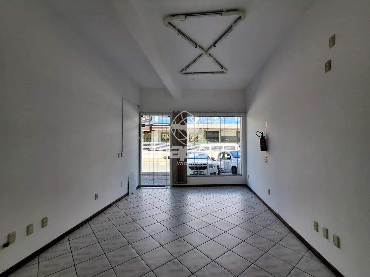 Sala comercial para locação — foto 4