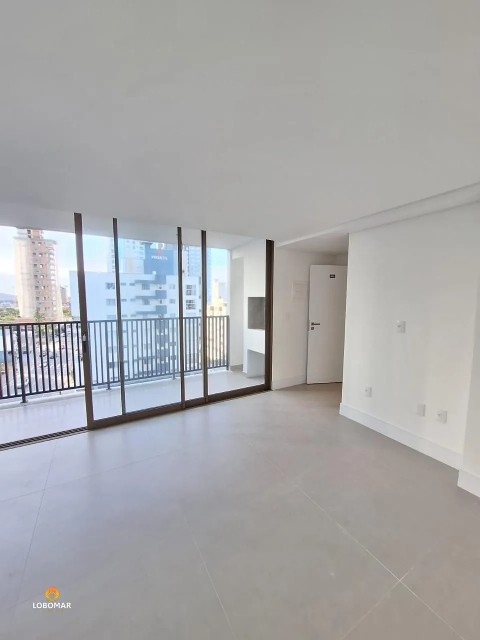 Apartamento quadra mar em Balneário Piçarras/SC! — foto 2