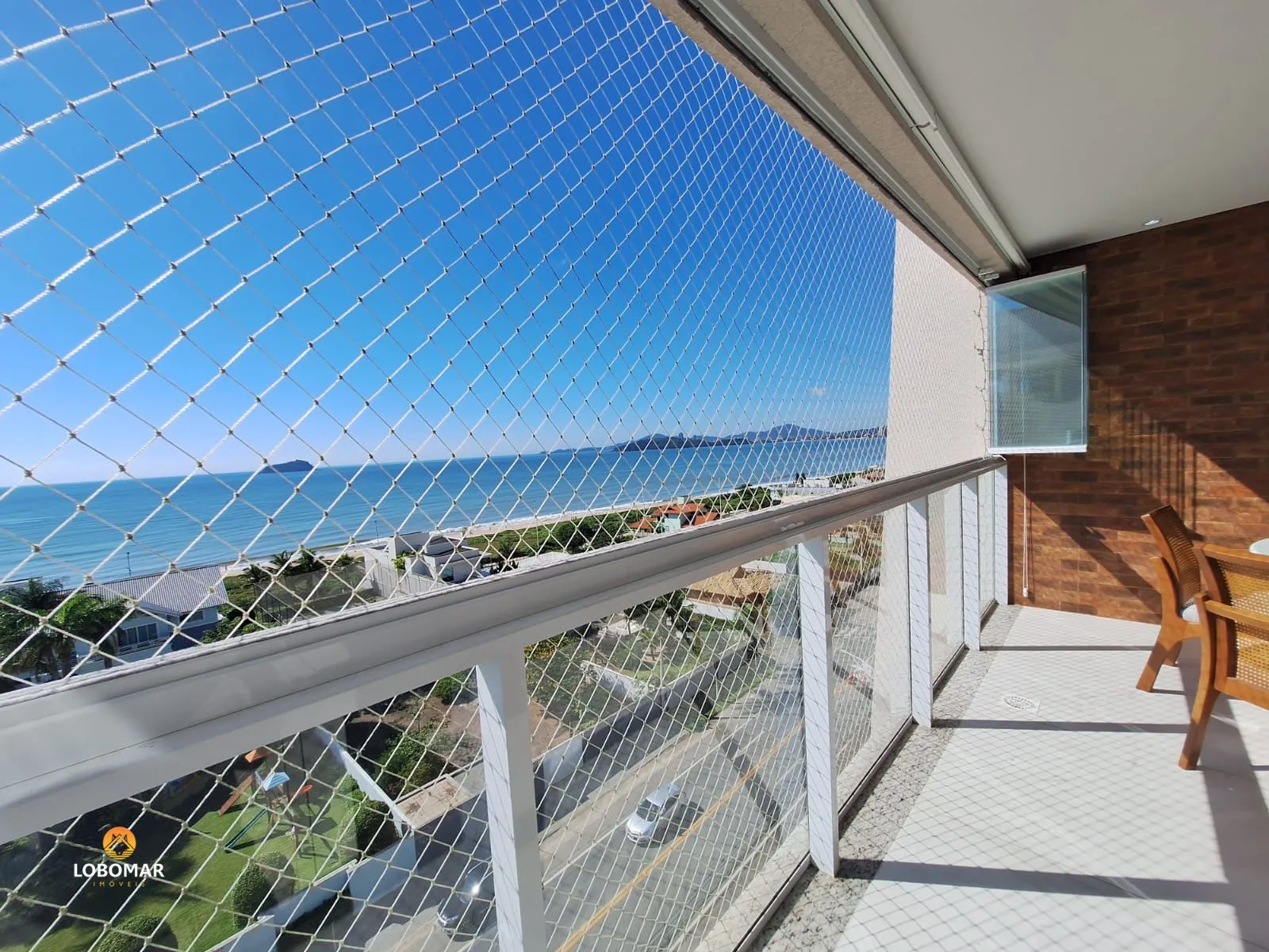 Frente mar mobiliado em Balneário Piçarras, à apenas 50m do mar! - foto 1