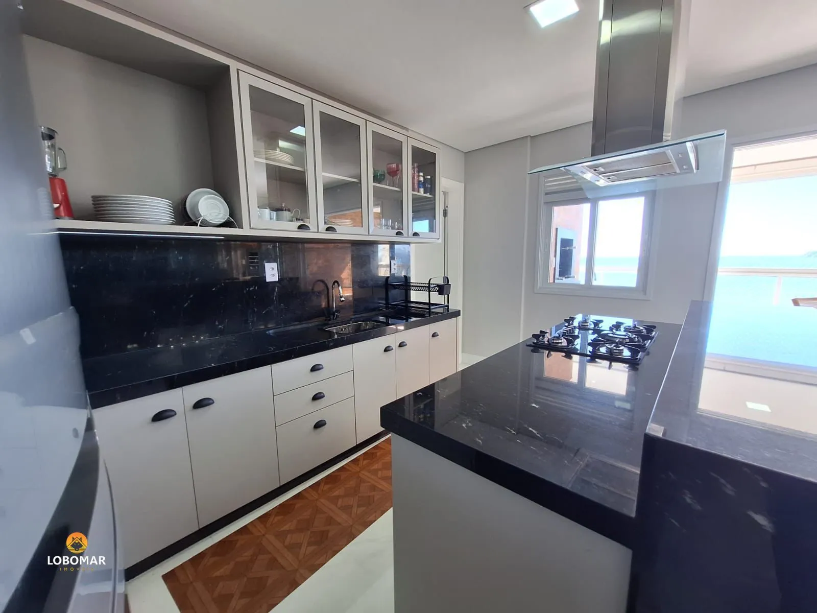 Frente mar mobiliado em Balneário Piçarras, à apenas 50m do mar! — foto 6