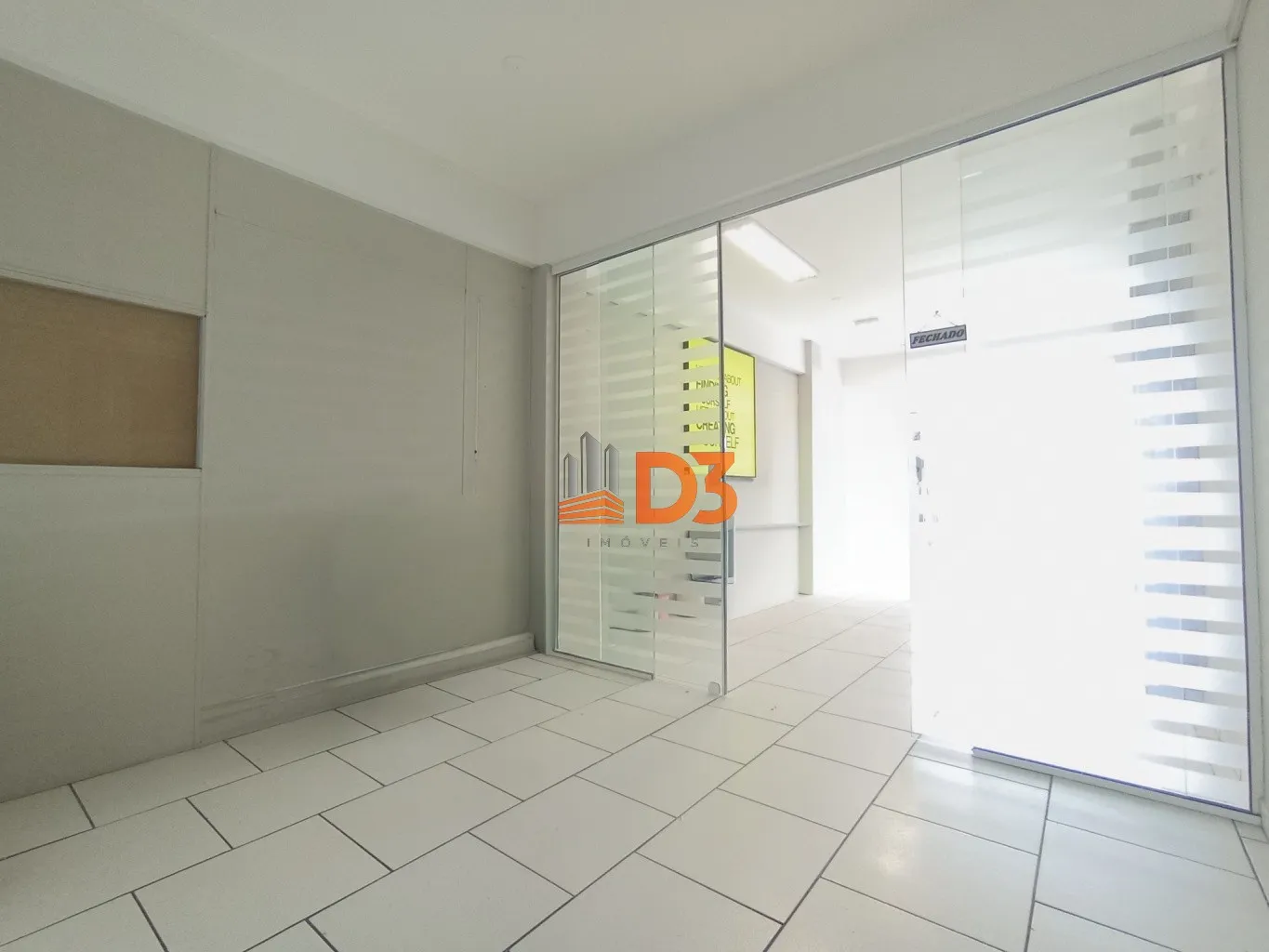 Excelente Sala comercial para locação no Água Verde — foto 2