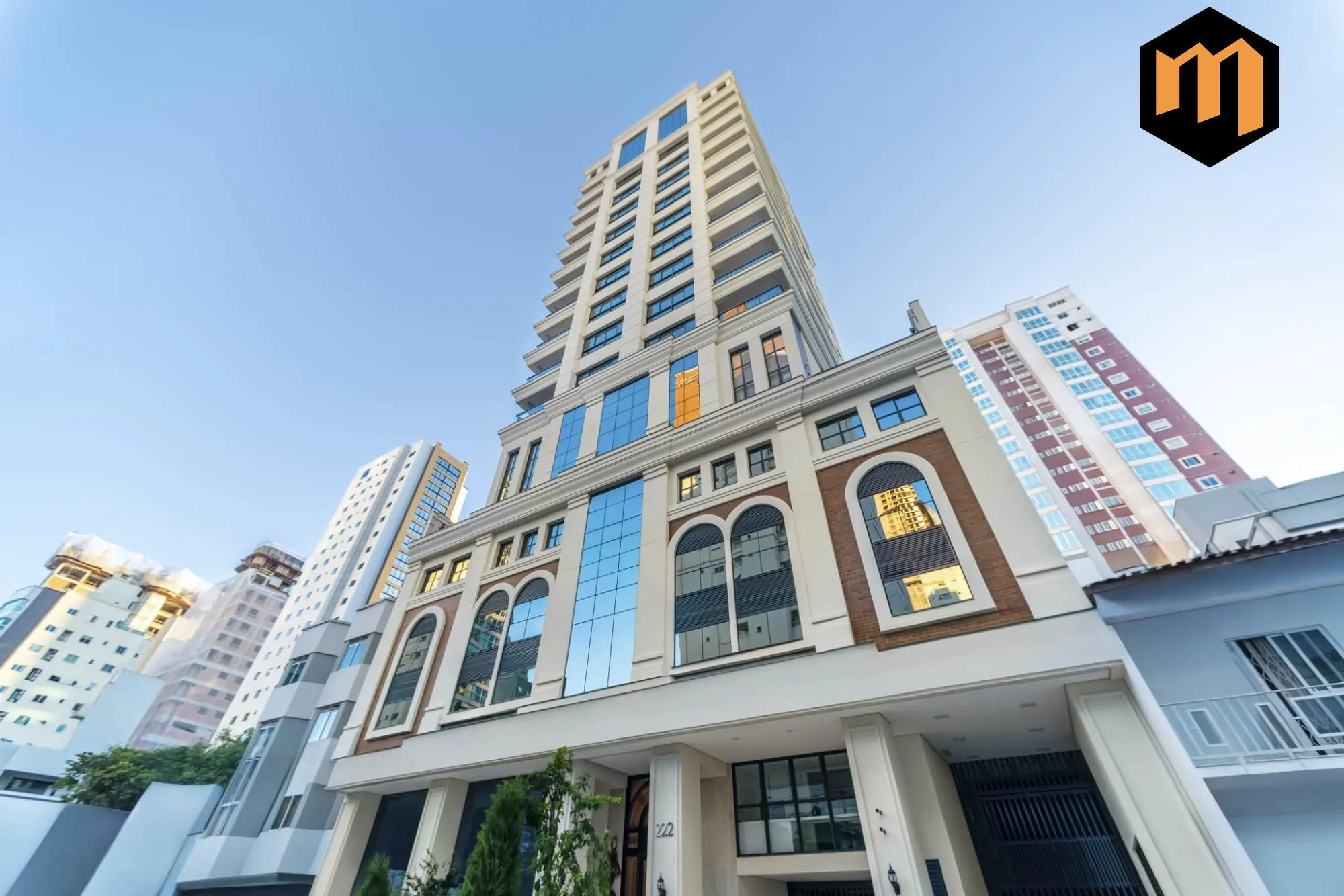 Apartamento Novo Mobiliado com 03 Suítes para Locação Centro/Balneário Camboriú - foto 1