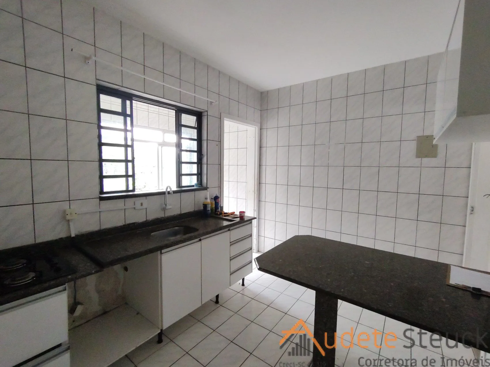 Apartamento com 3 dormitórios no Àgua Verde — foto 3